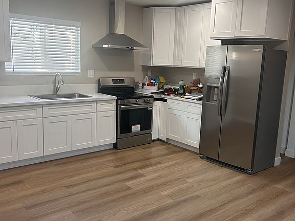 4th image of 731 S Bonnie Beach Pl #731