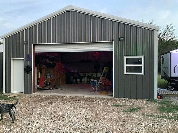3rd image of 7708 Star Hollow Rd