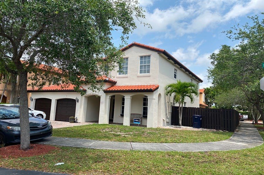 4111 SW 152nd Pl, Miami, FL 33185 | Zillow