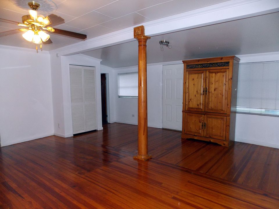 2nd image of 3459 Iris St N