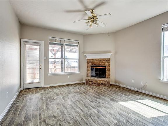 4th image of 2329 Wakecrest Dr
