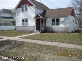 109 4th St NE, Barnesville, MN 56514