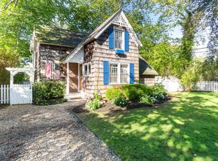 212 Lumber Ln, Sag Harbor, NY 11963