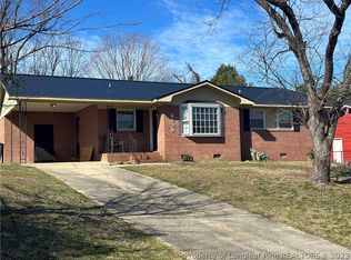 4638 Canterbury Dr, Fayetteville, NC 28304