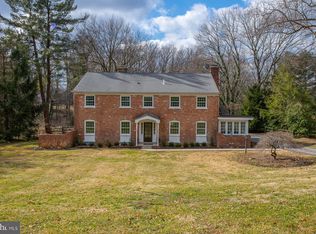 809 Vauclain Rd, Bryn Mawr, PA 19010