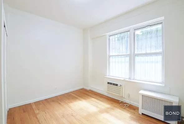 Rented by Bond New York | media 7