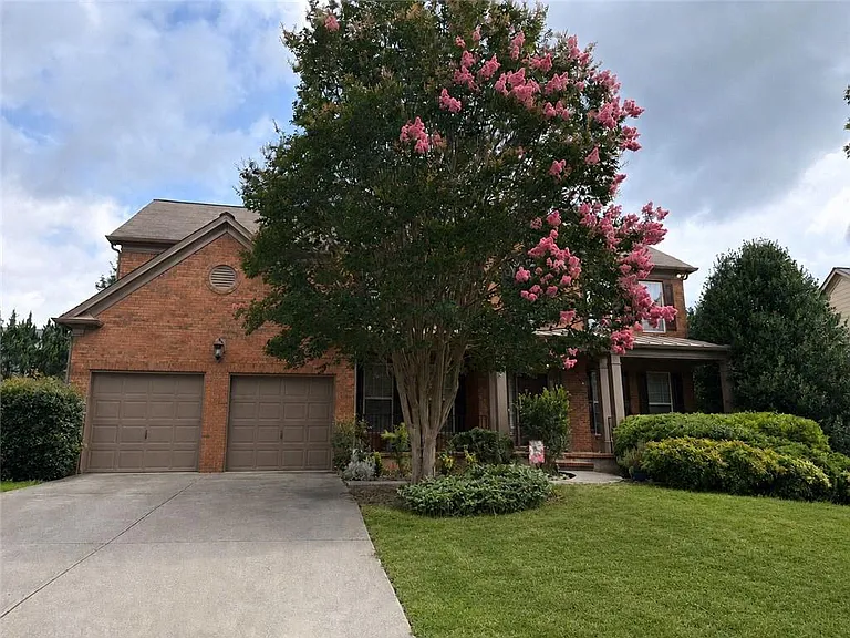 1695 Montcliff Dr — Photo 3