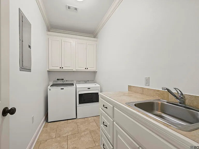 17514 Lake Willow Ave — Photo 10