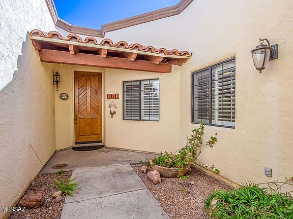 3rd image of 9184 N Placita San Angel