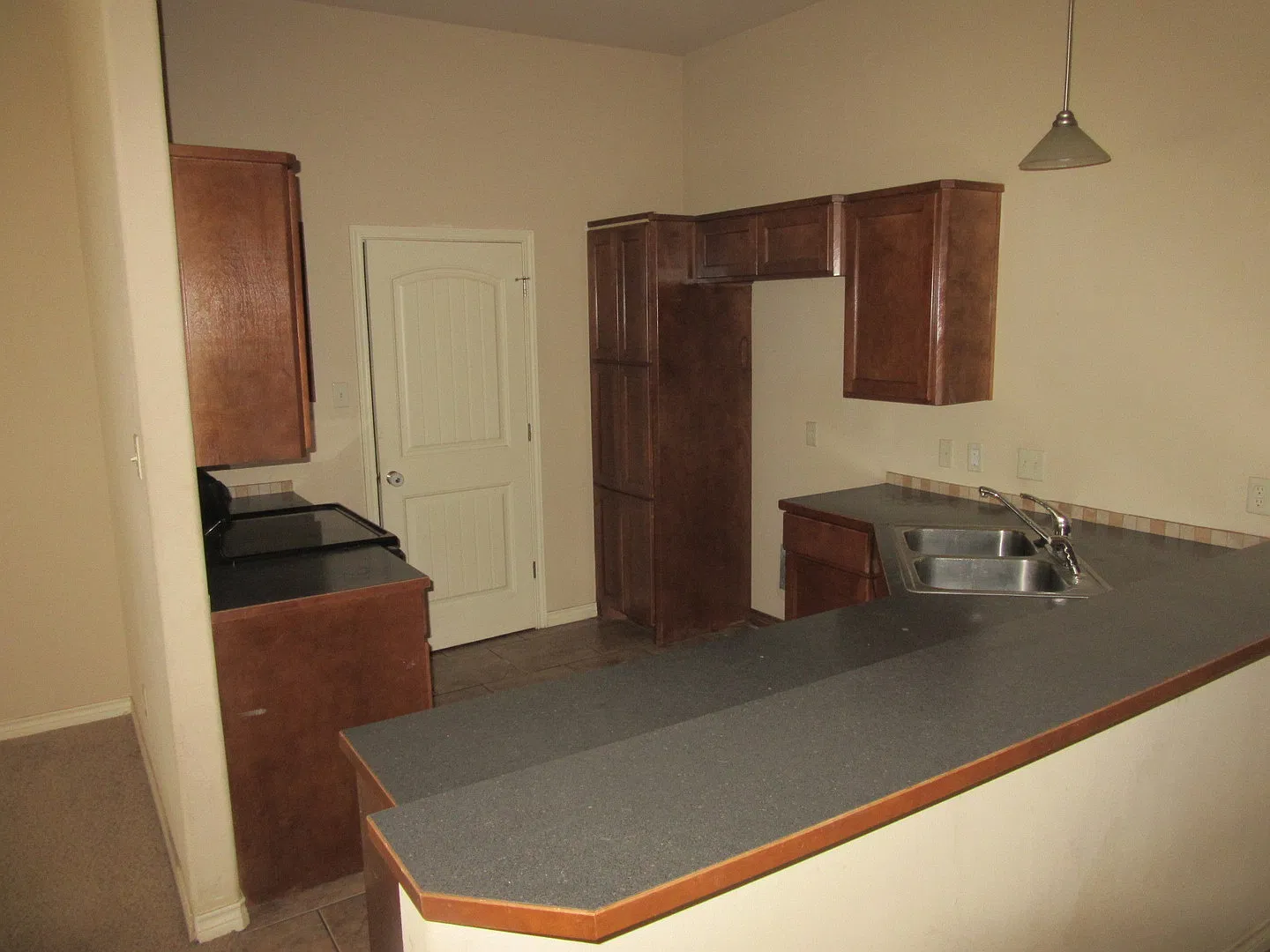 3951 Carrera — Photo 3