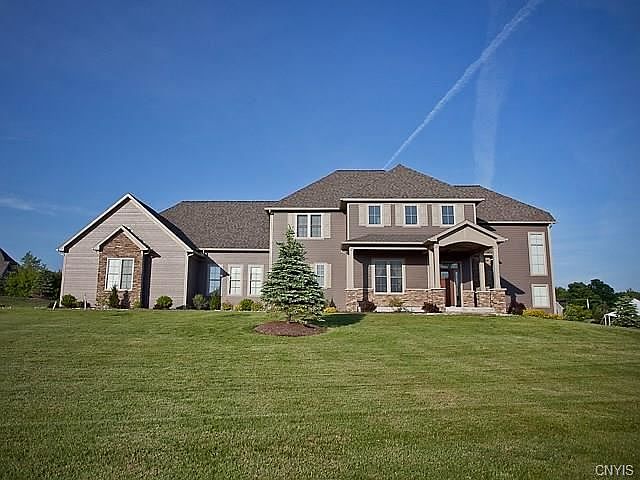 1st image of 6831A Holliston Cir