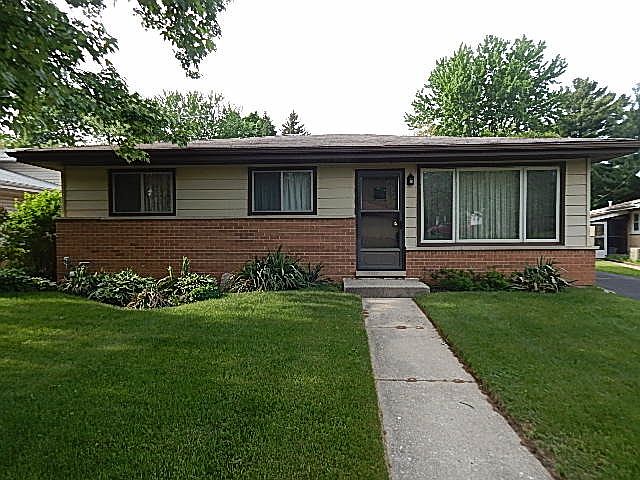 1st image of 90 Spruce Ave