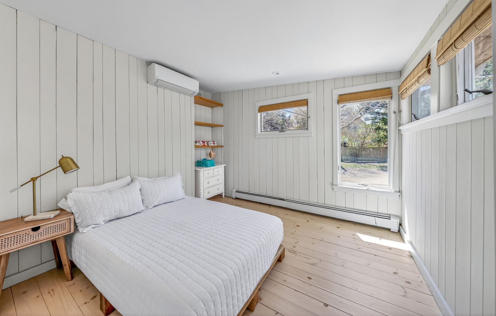  Guest room #1