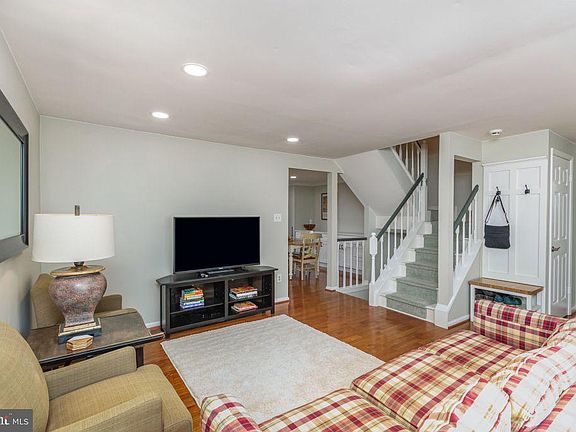 4th image of 6640 Briarleigh Way