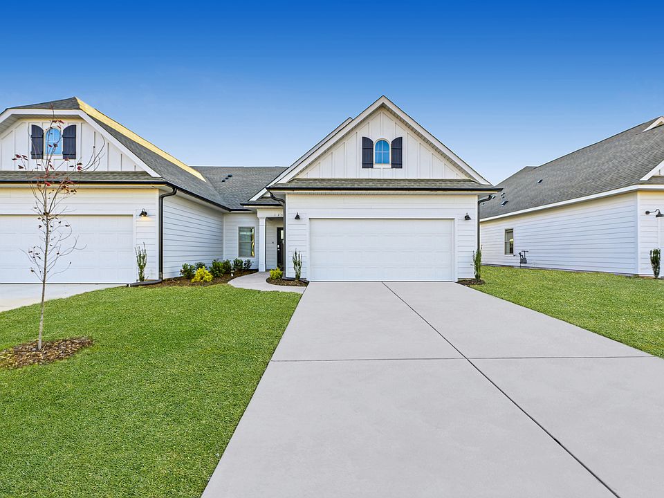 Bradford Station Traditional Townhome End Exterior 1of2