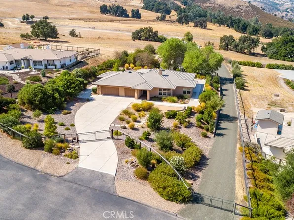 9970 Spotted Bass Ln, Paso Robles, CA 93446