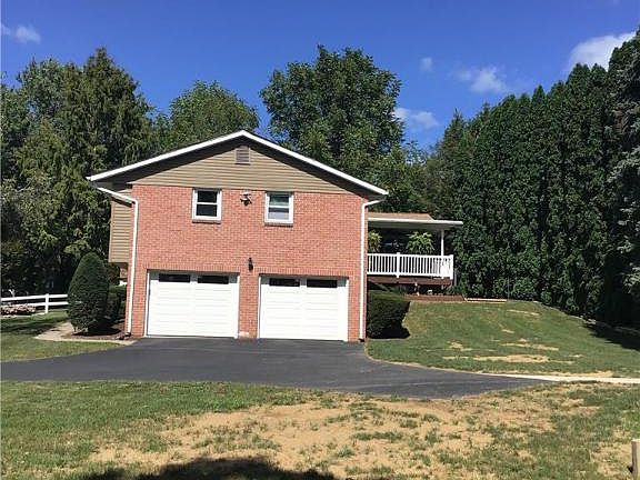 3rd image of 29 W Sylvan Dr