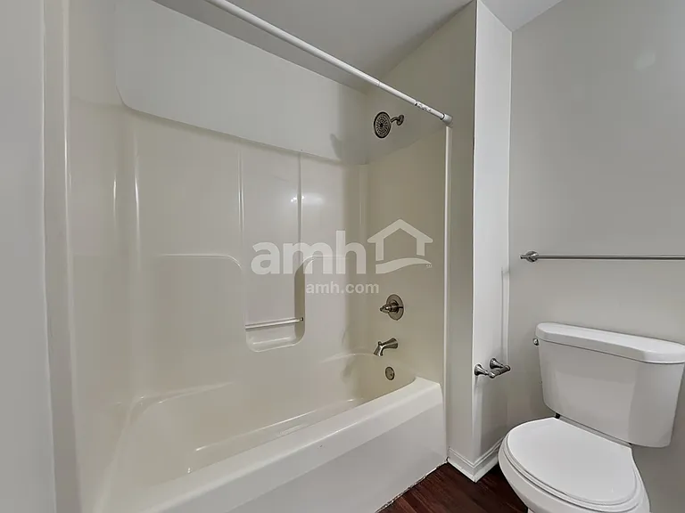 2831 Coachlight Ln — Photo 16