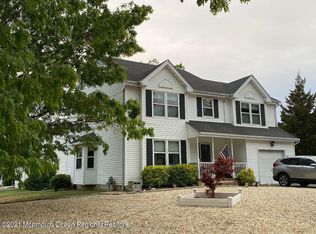 1033 Cutlass Ave, Manahawkin, NJ 08050