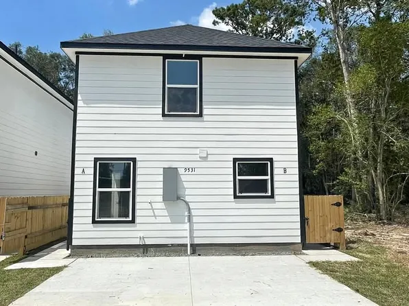 9531 Everglade Dr #B, Houston, TX 77078