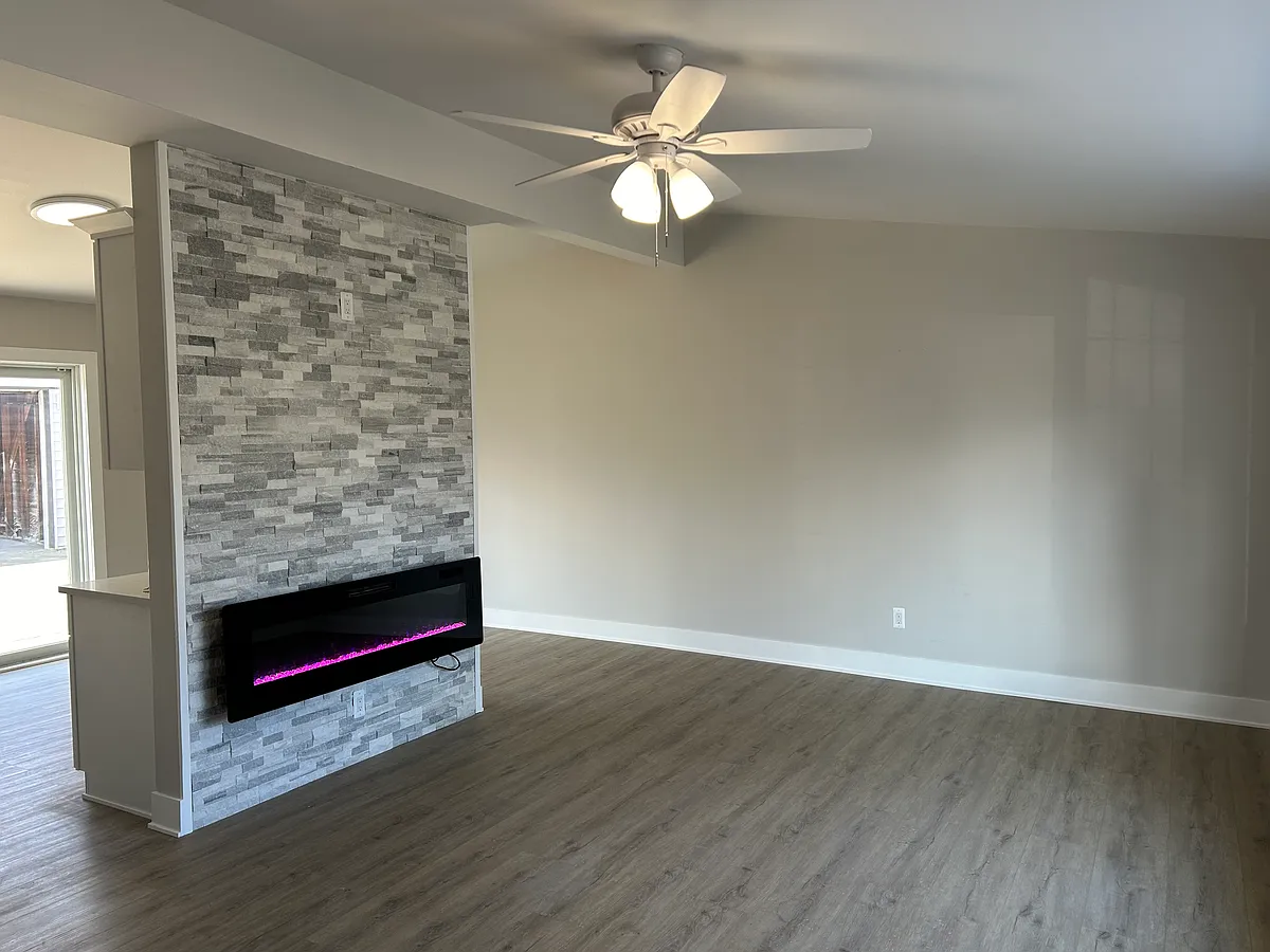 Building Photo - 11478 Silver Dr