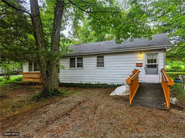 173 Rice Street, Austin, IN 47102
