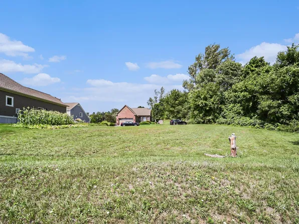 110 W Summerset Suttons Bay, Suttons Bay, MI 49682