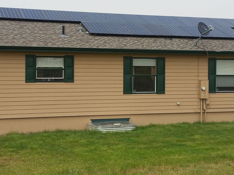 2nd image of 17 Circle 8 Dr