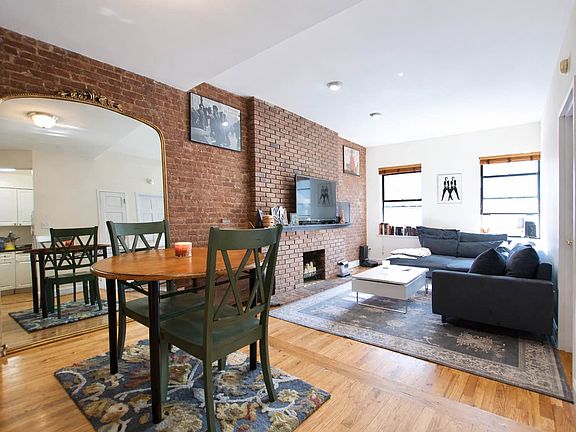 4th image of 42 W 75th St APT 4B