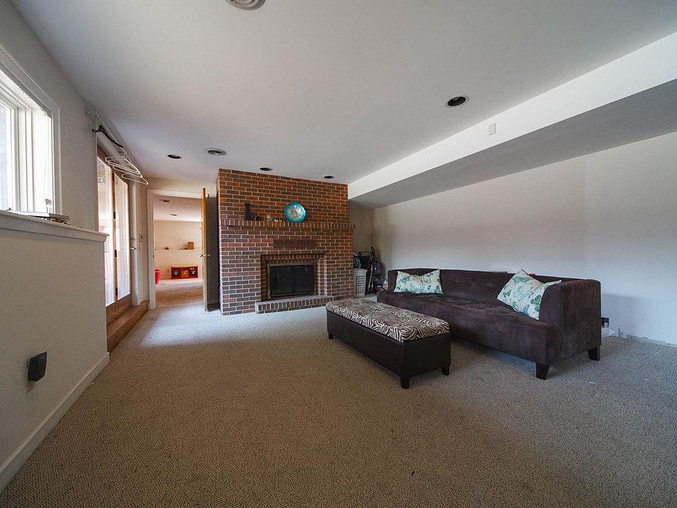 Living room with fire place