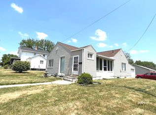 1442 Saint Vincents Ave, La Salle, IL 61301