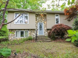 4217 State Route 82, Mantua, OH 44255