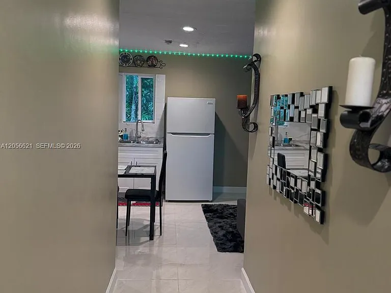 940 NE 155th Ter — Photo 18