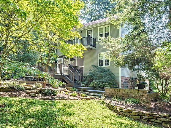 3rd image of 11300 Berry Hill Dr