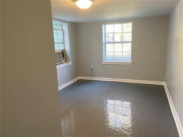 2205 Octavia St — Photo 8