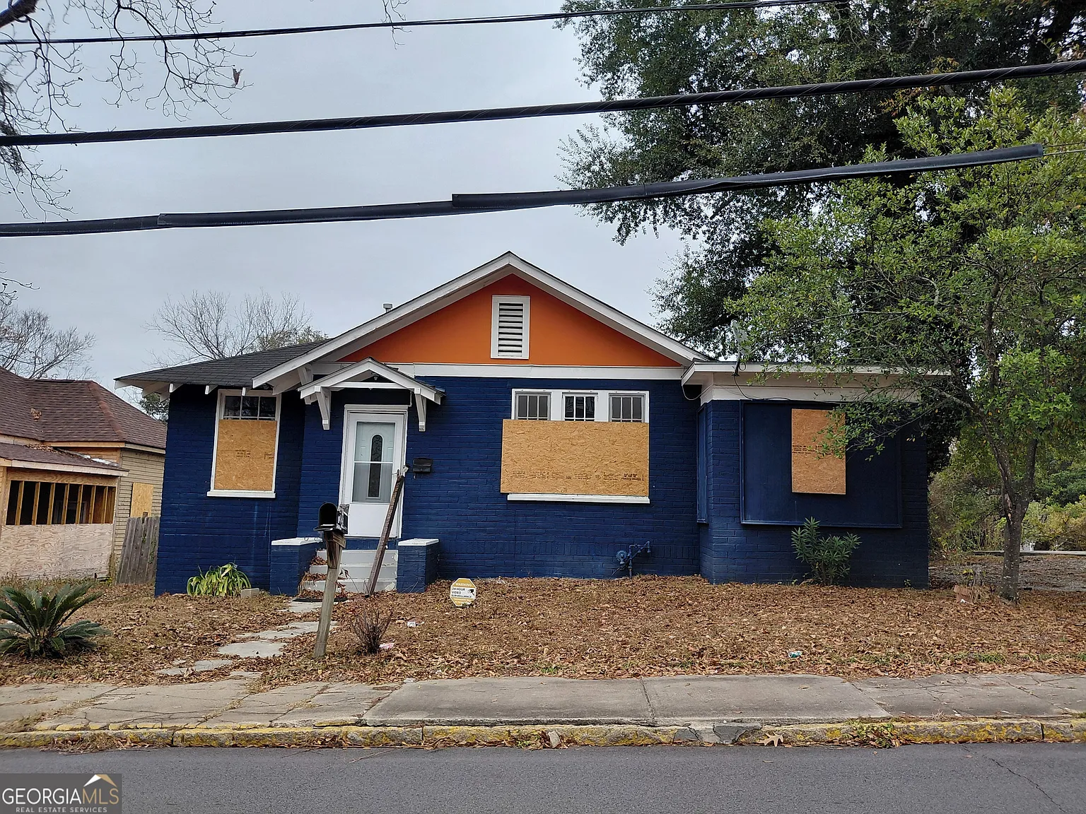 1925 Napier Ave photo 1