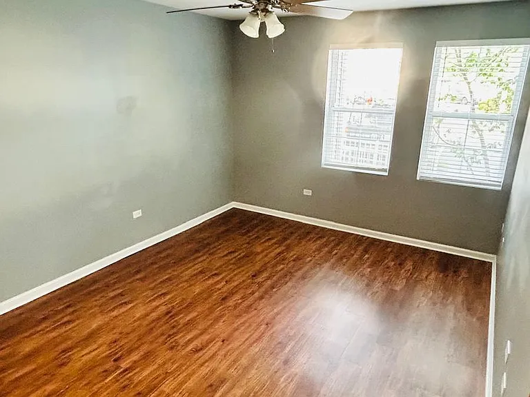 2215 Aurora Dr #1 — Photo 6