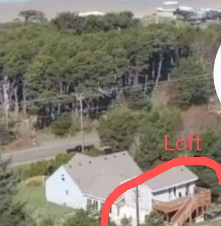 5770 Highway 101 N
