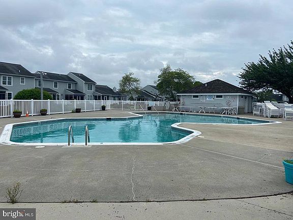 3rd image of 31105 Crepe Myrtle Dr Unit 138