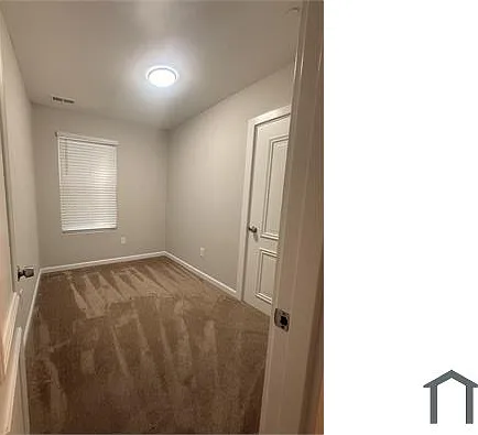1944 3rd St NE #3 — Photo 6