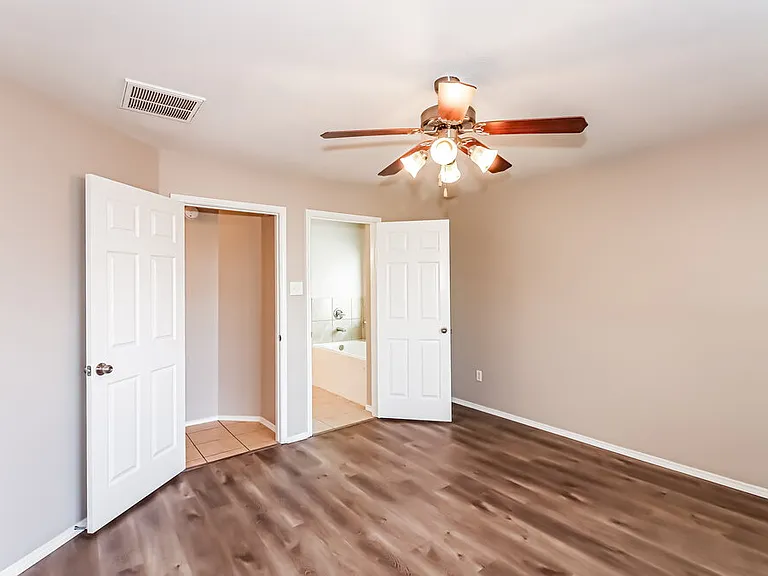 7510 Braeberry Ct — Photo 10