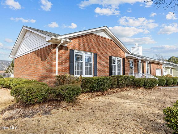 3rd image of 2608 Northwoods Drive