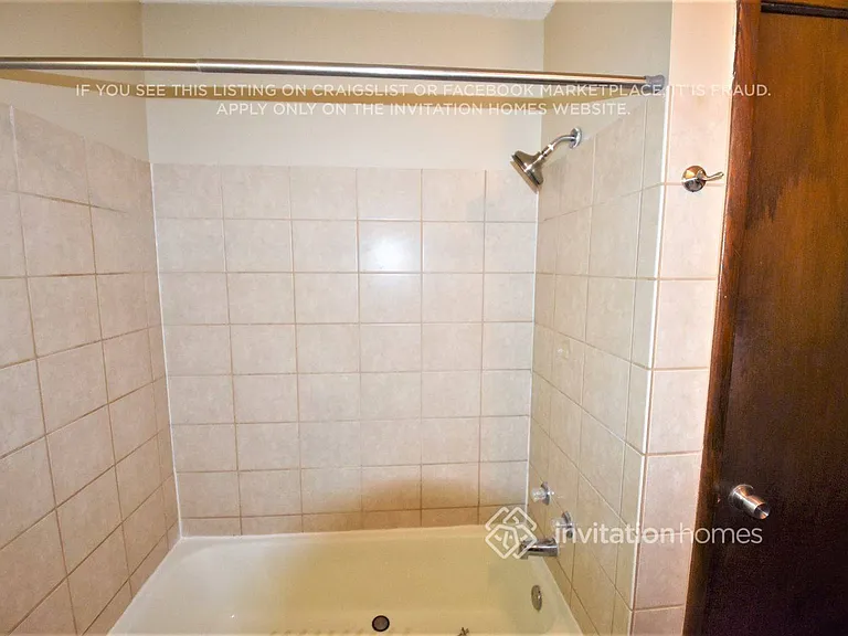 906 Ghostley Ln N — Photo 10