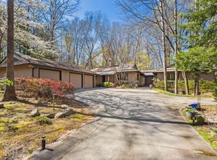 7745 Janann Way, Sandy Springs, GA 30350