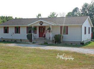 1547 Whetstone Rd, Charleston, IL 61920