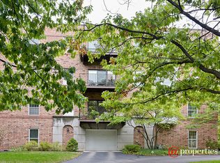 1730 Hinman Ave APT 2A, Evanston, IL 60201