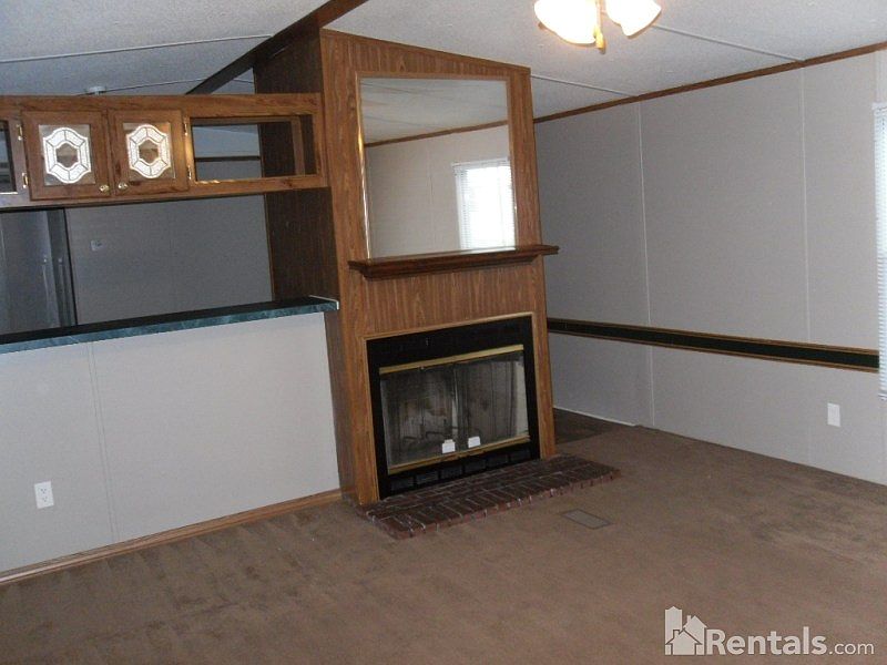 2nd image of 113 Miss Ellie Dr