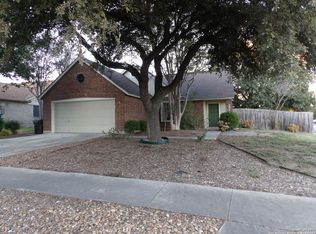 301 Hornbean Ln, Cibolo, TX 78108