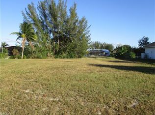 1405 SW 4th Pl, Cape Coral, FL 33991