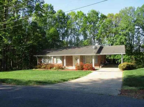 1055 Laurel Ln, Collinsville, VA 24078